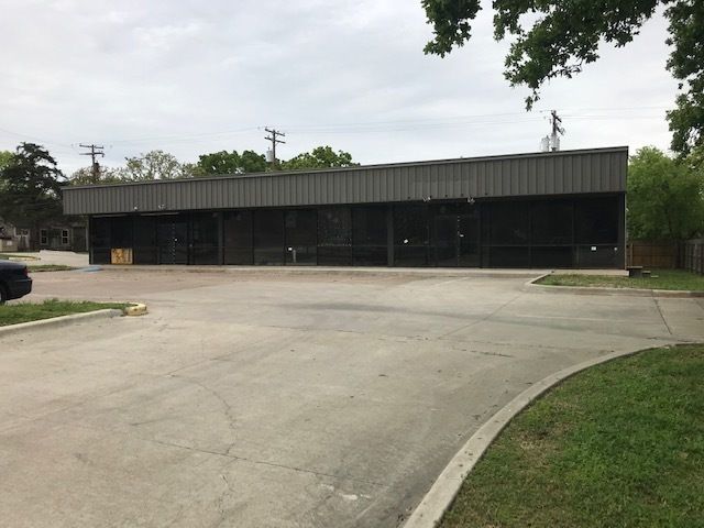 Retail Center | 4405 College Main Street | Bryan, TX: 4405 College Main Street, Bryan, TX 77801